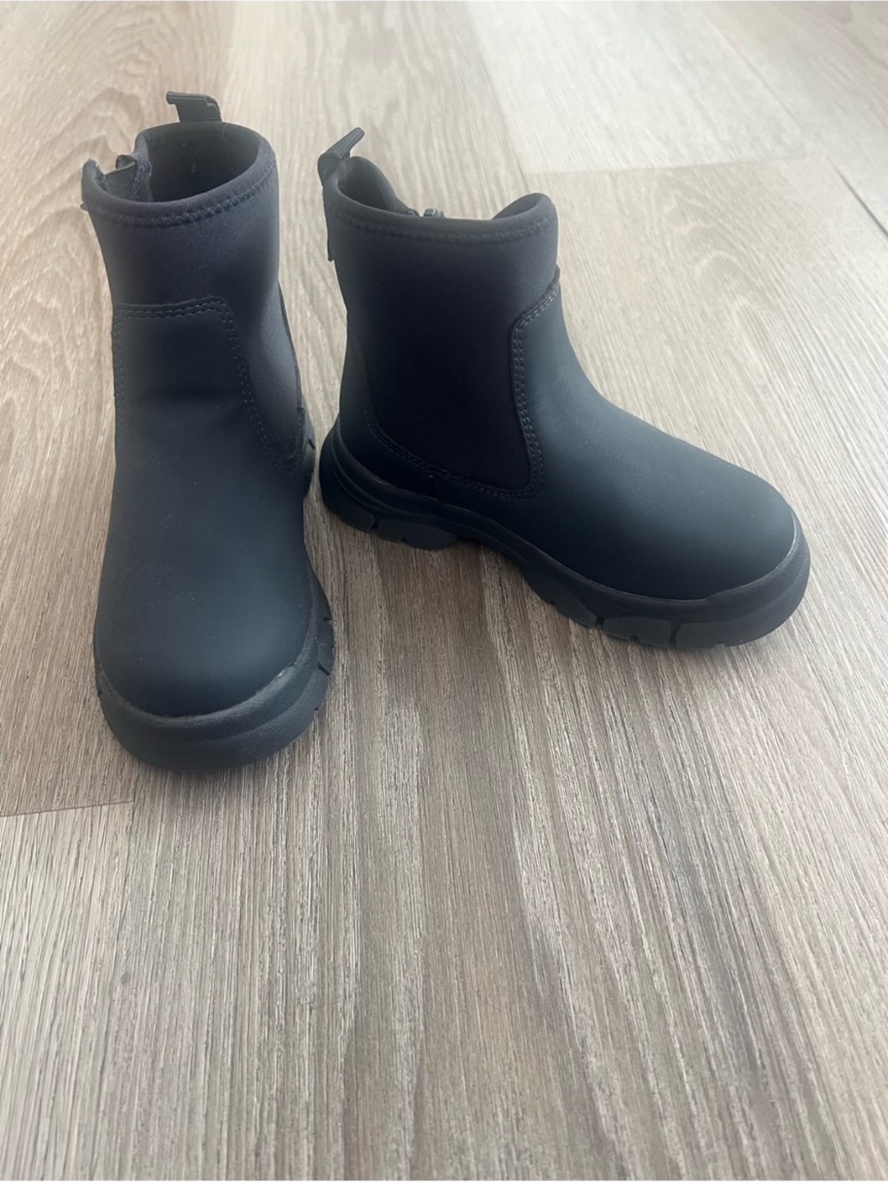 Zara Kids Black Chelsea Boots - Sleek Waterproof Style